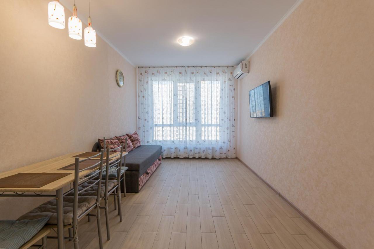 Уютная Квартира В Жк Острова Kryschaniwka Exterior foto